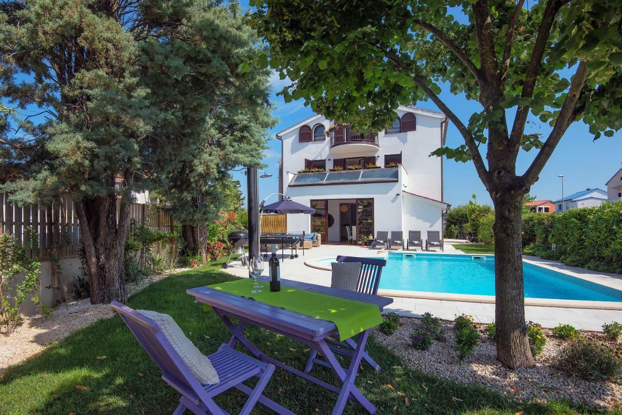 Villa Andrija Family Dream With Heated Pool At The Sea With Beautiful Garden, Outside Cinema And Kids Playground Fažana Exterior foto